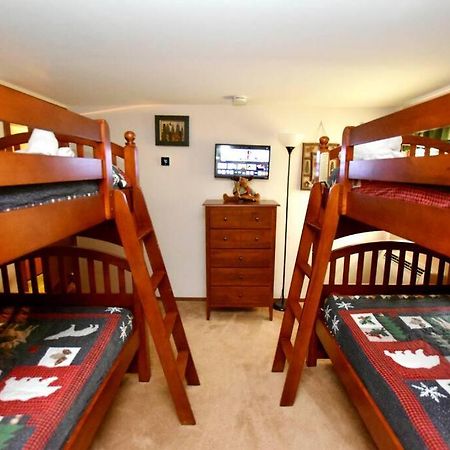 3-Bedroom Vacation Home Steps To Camelback Ski Area Ski-In Ski-Out Crescent Lake Exteriér fotografie