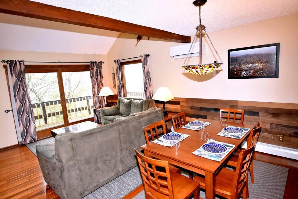 3-Bedroom Vacation Home Steps To Camelback Ski Area Ski-In Ski-Out Crescent Lake Exteriér fotografie