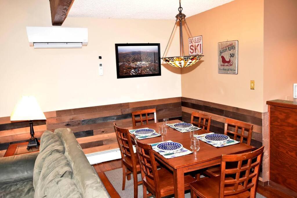 3-Bedroom Vacation Home Steps To Camelback Ski Area Ski-In Ski-Out Crescent Lake Exteriér fotografie