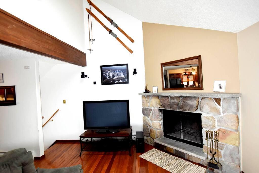 3-Bedroom Vacation Home Steps To Camelback Ski Area Ski-In Ski-Out Crescent Lake Exteriér fotografie